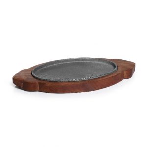 Oval sizzler iron cast plate
with wooden base